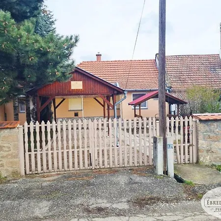 Ebredj Nalunk Pihenohaz Cserepfalu